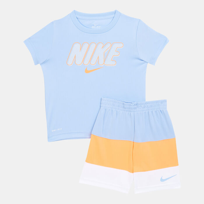 Kids' Dri-FIT T-Shirt & Shorts Set Kids' Dri-FIT T-Shirt & Shorts Set image number 0
