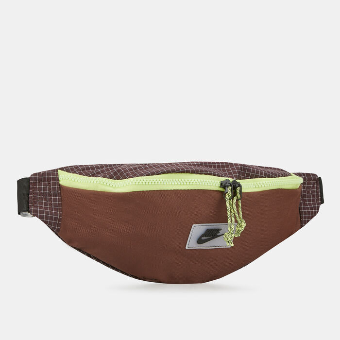 Sportswear Heritage Hip Pack Sportswear Heritage Hip Pack image number 2
