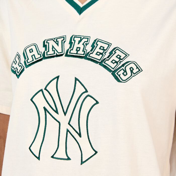 Women's MLB New York Yankees Graphic T-Shirt Women's MLB New York Yankees Graphic T-Shirt image number 3