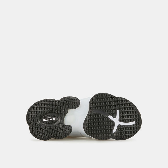 Kids’ LeBron 19 Basketball Shoe (Older Kids) image number 4