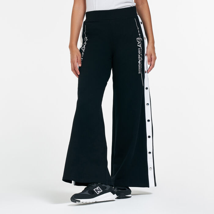 Women's Train Logo Series Sweatpants Women's Train Logo Series Sweatpants image number 0