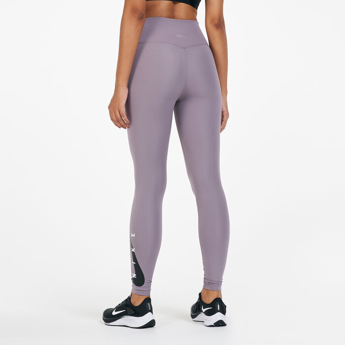 Womens' Swoosh Run Leggings Womens' Swoosh Run Leggings image number 1