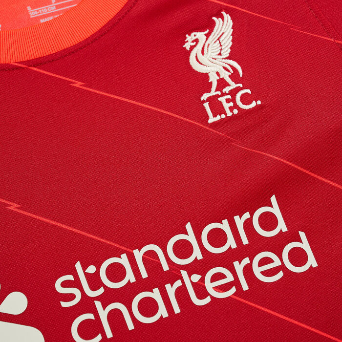 Kids' Liverpool F.C. 2021/22 Stadium Home Football Jersey Kids' Liverpool F.C. 2021/22 Stadium Home Football Jersey image number 2
