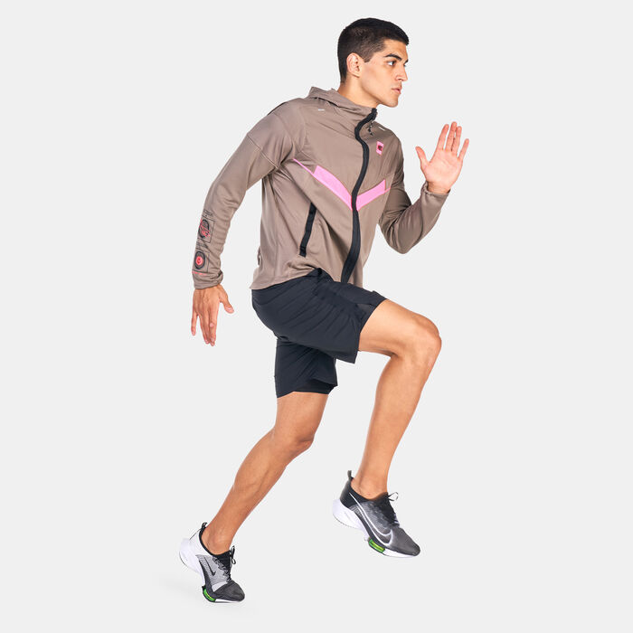 Men's Windrunner D.Y.E. Running Jacket Men's Windrunner D.Y.E. Running Jacket image number 2