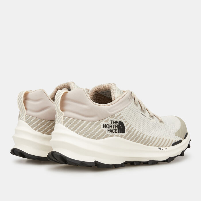 Women's Vectiv Fastpack Futurelight Hiking Shoe image number 2
