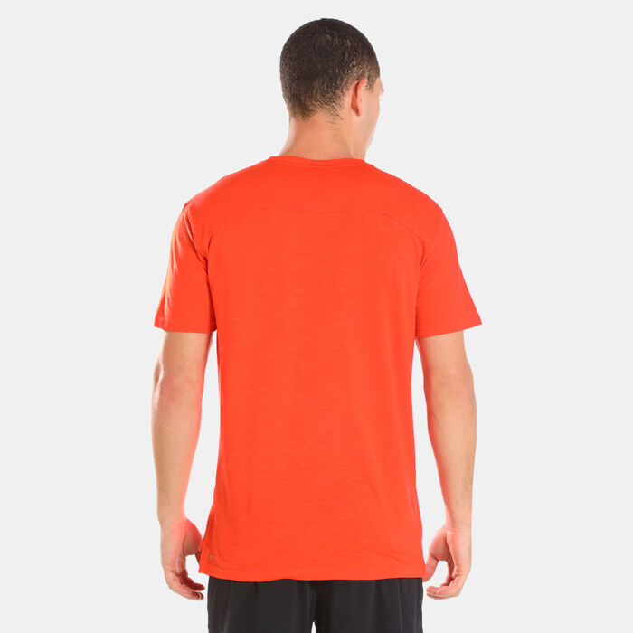 Men's Train Favorite Energy T-Shirt Men's Train Favorite Energy T-Shirt image number 1