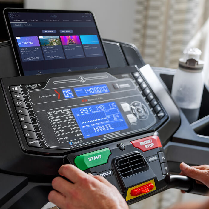 8JI Treadmill image number 3