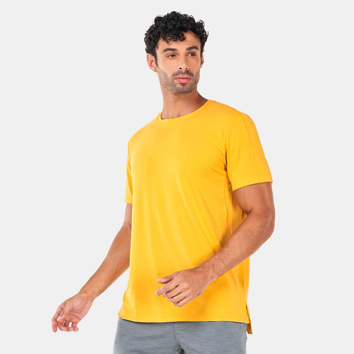 Men's Dri-FIT Yoga Top Men's Dri-FIT Yoga Top image number 0