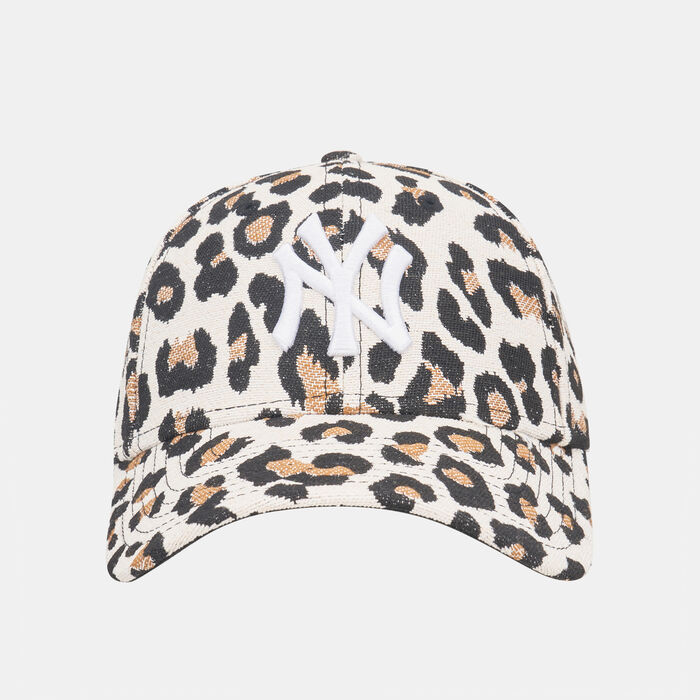Women's MLB New York Yankees Leopard Print 9FORTY Cap Women's MLB New York Yankees Leopard Print 9FORTY Cap image number 0
