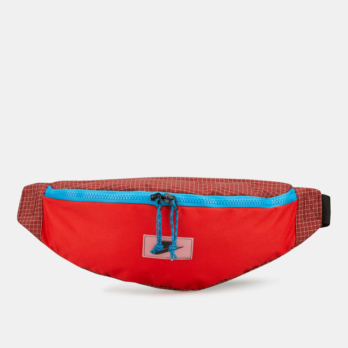 Sportswear Heritage Hip Pack Sportswear Heritage Hip Pack image number 0