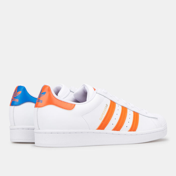 Men's Superstar Shoe image number 2