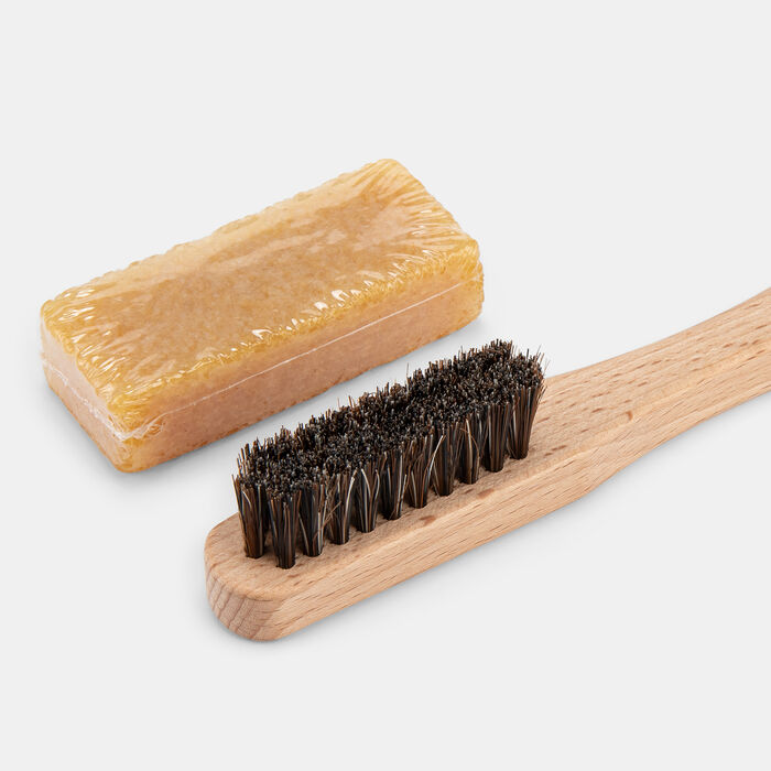 Premium Suede Shoe Cleaning Kit Premium Suede Shoe Cleaning Kit image number 2
