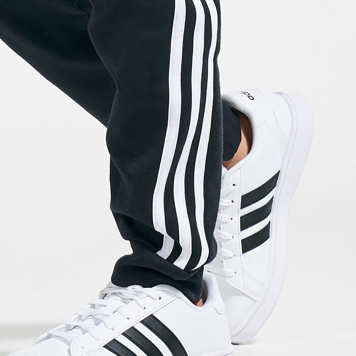 Kids' 3-Stripes Sweatpants Kids' 3-Stripes Sweatpants image number 3
