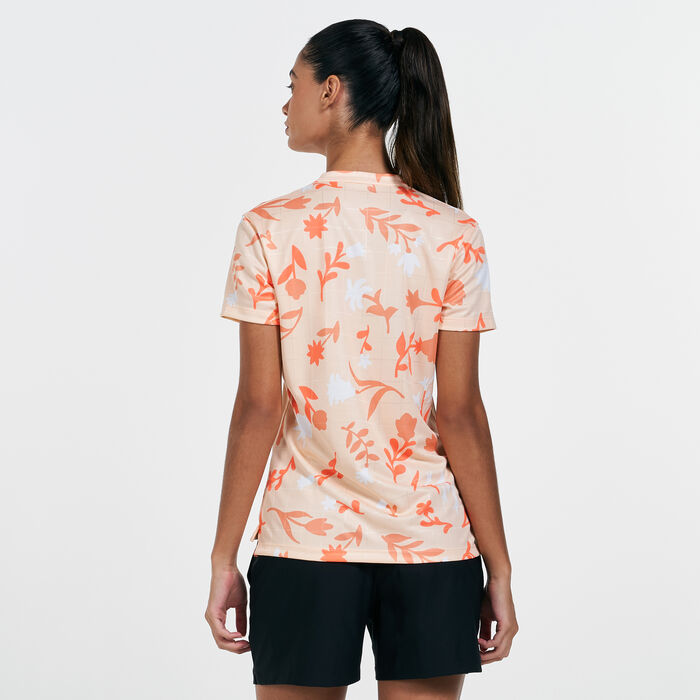 Women's Floral Polo T-Shirt Women's Floral Polo T-Shirt image number 1