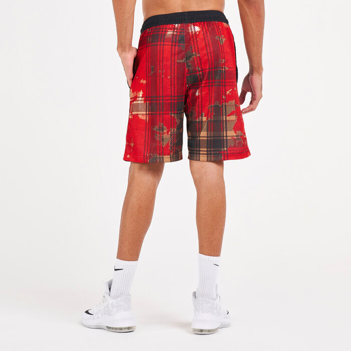 Men's Kyrie Printed Shorts image number 1