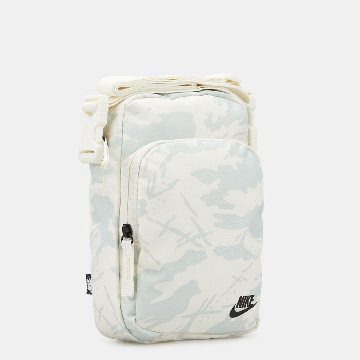 Men’s Heritage Camo Crossbody Bag Men’s Heritage Camo Crossbody Bag image number 2
