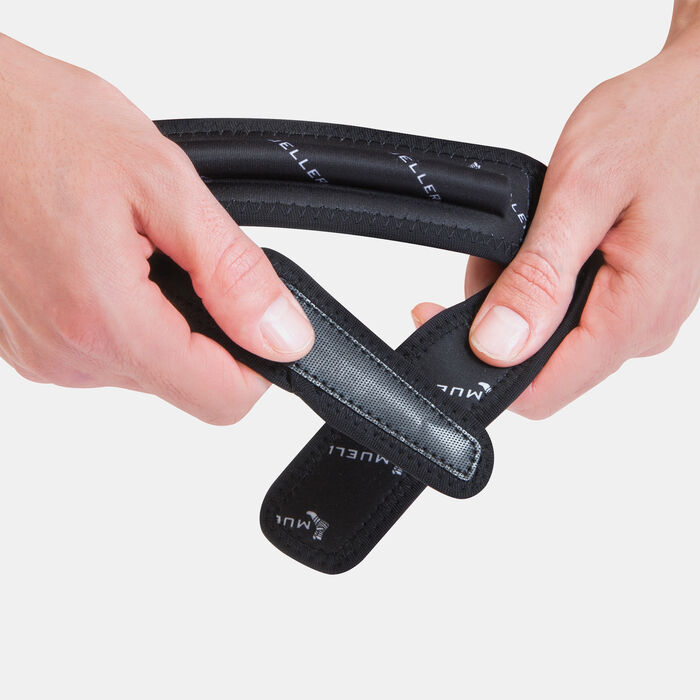 Jumpers Knee Strap (One Size) image number 1