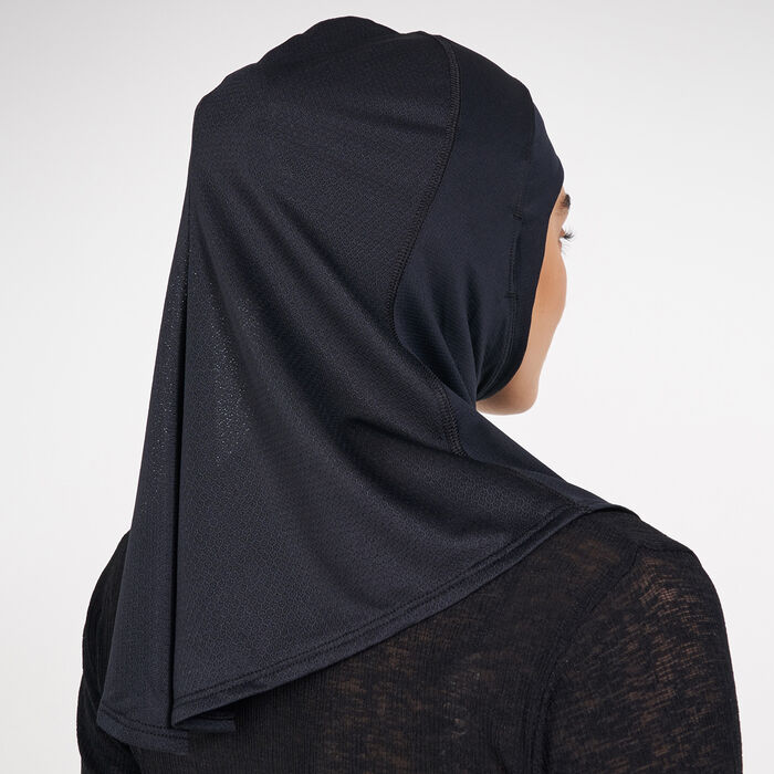 Women's UA Sport Hijab Women's UA Sport Hijab image number 1