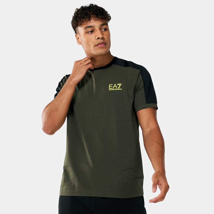 Men's Train Athletic Graphic Series T-Shirt Men's Train Athletic Graphic Series T-Shirt image number 0
