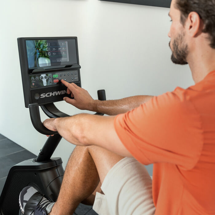 590R Recumbent Bike image number 5