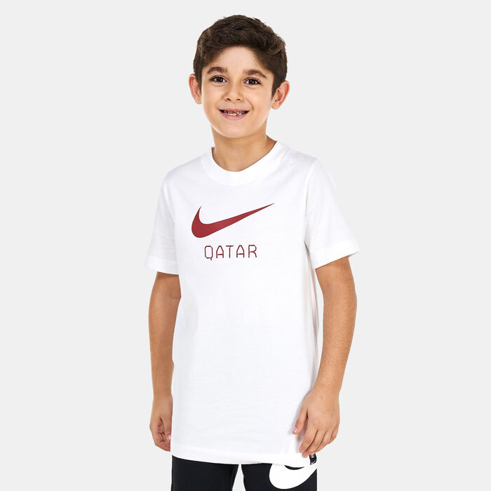 Kids' Qatar Swoosh Graphic T-Shirt image number 0