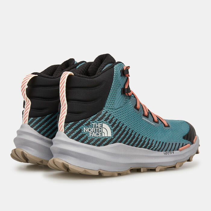 Women's VECTIV™ Fastpack FUTURELIGHT™ Hiking Boot image number 2