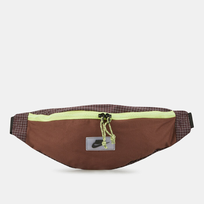 Sportswear Heritage Hip Pack Sportswear Heritage Hip Pack image number 0