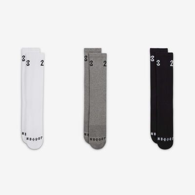 Essentials Crew Socks (3 Pairs)