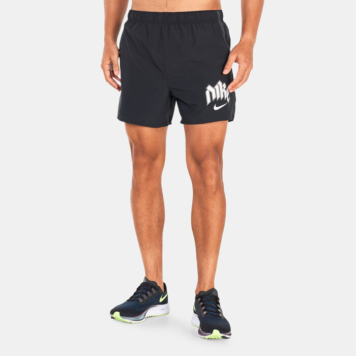 Men's Dri-FIT Run Division Challenger 5-Inch Running Shorts Men's Dri-FIT Run Division Challenger 5-Inch Running Shorts image number 0