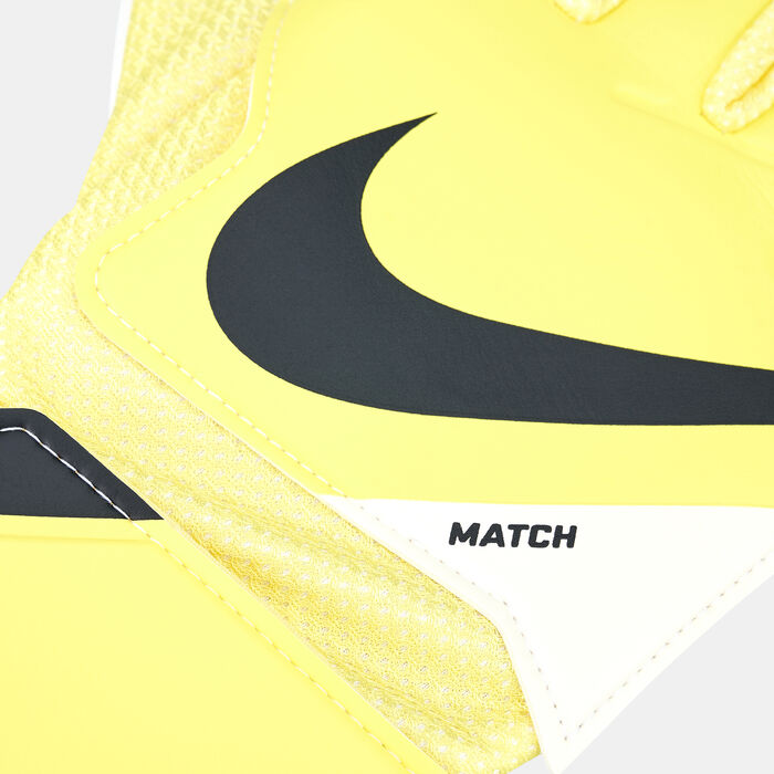 Men's Goalkeeper Match Football Gloves image number 2