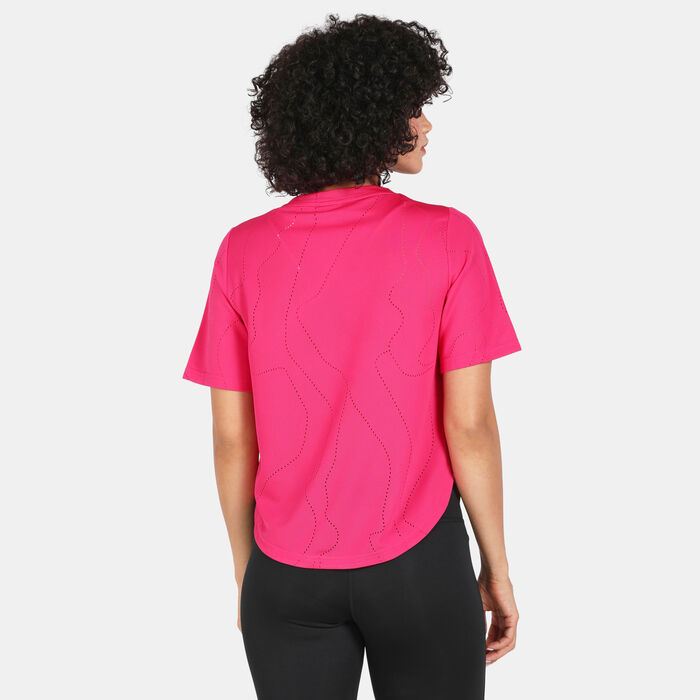 Women's United By Fitness Perforated T-Shirt Women's United By Fitness Perforated T-Shirt image number 1