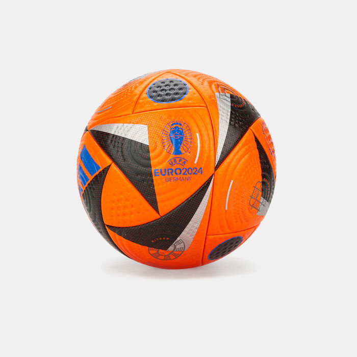 Fussballliebe Pro Winter Football Fussballliebe Pro Winter Football image number 0
