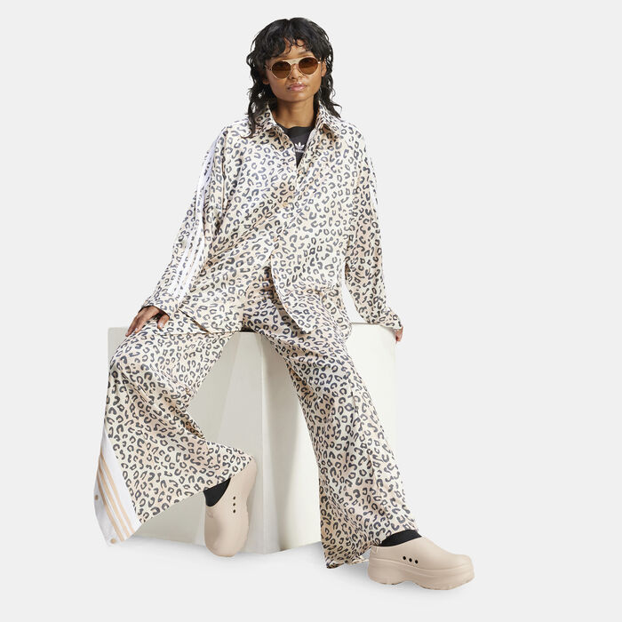 Women's Leopard Luxe Adibreak Wide Leg Track Pants Women's Leopard Luxe Adibreak Wide Leg Track Pants image number 2