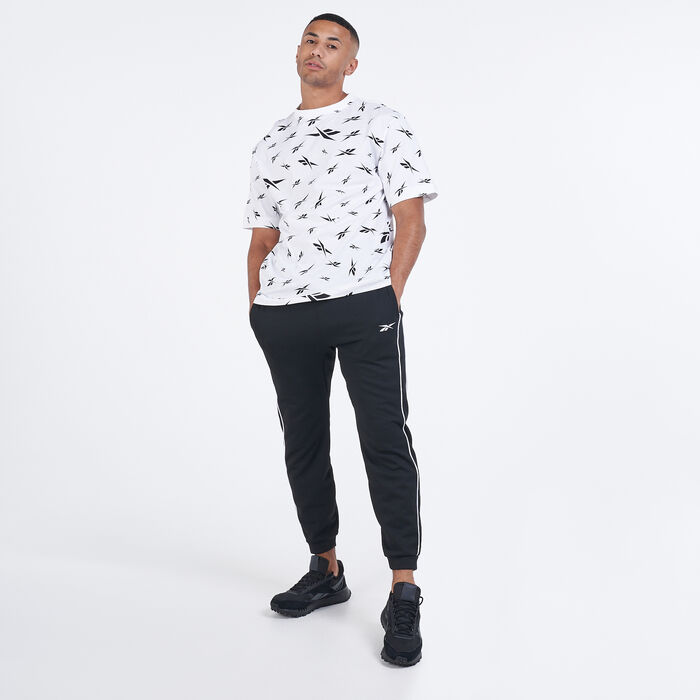 Men's Training Essentials T-Shirt Men's Training Essentials T-Shirt image number 2