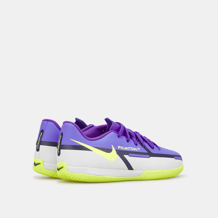 Kids' Phantom GT2 Academy Indoor Court Football Shoe Kids' Phantom GT2 Academy Indoor Court Football Shoe image number 2