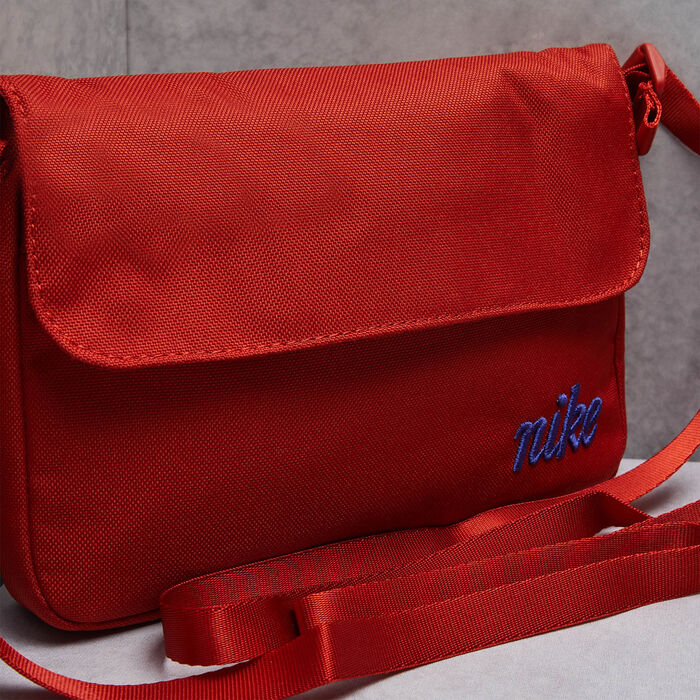 Women's Sportswear Futura 365 Cross-body Bag (3L) Women's Sportswear Futura 365 Cross-body Bag (3L) image number 2