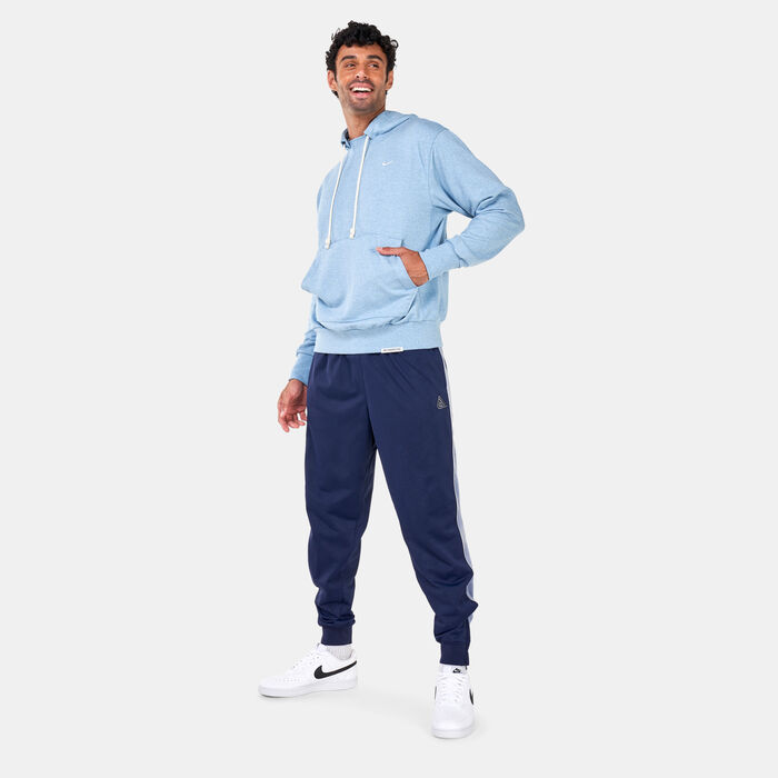 Men's Dri-FIT Standard Issue Basketball Hoodie Men's Dri-FIT Standard Issue Basketball Hoodie image number 2