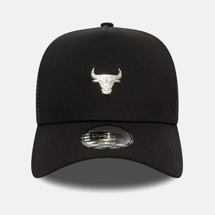 Men's NBA Chicago Bulls Metallic Trucker Cap Men's NBA Chicago Bulls Metallic Trucker Cap image number 0