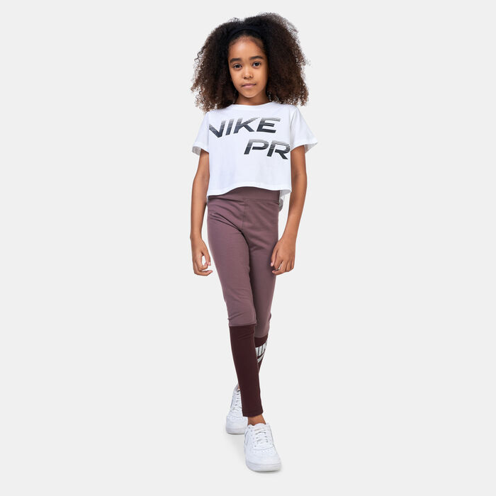 Kids' Dri-FIT Sport Essential+ Cropped Training T-Shirt (Older Kids) Kids' Dri-FIT Sport Essential+ Cropped Training T-Shirt (Older Kids) image number 2