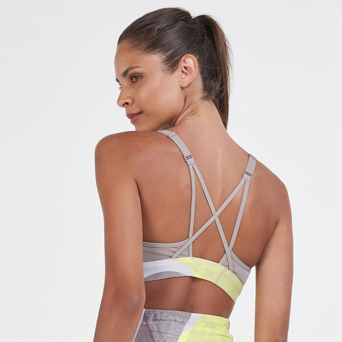 Women's Lux Strappy Sports Bra Women's Lux Strappy Sports Bra image number 1