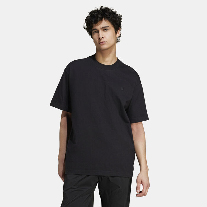 Men's Premium Essentials T-Shirt Men's Premium Essentials T-Shirt image number 0