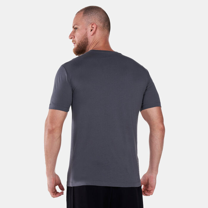 Men's Train Lux T-Shirt Men's Train Lux T-Shirt image number 1