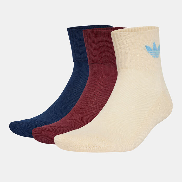 Mid-Cut Crew Socks (3 Pack) image number 0