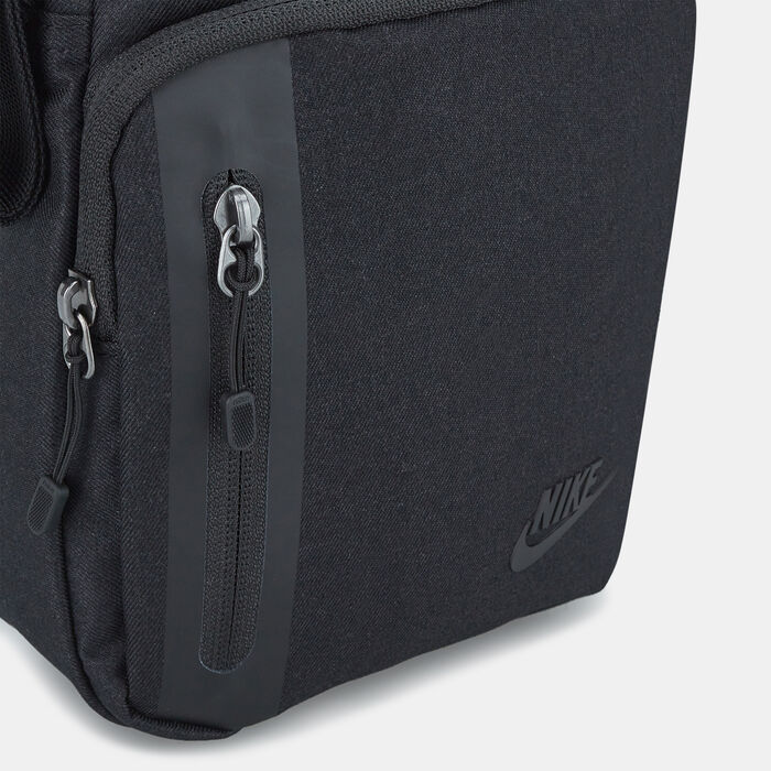Men's Tech Crossbody Bag (4L) Men's Tech Crossbody Bag (4L) image number 3