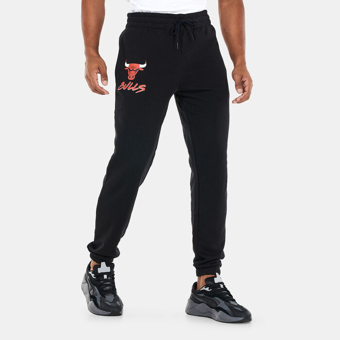 Men's Chicago Bulls NBA Script Black Joggers Men's Chicago Bulls NBA Script Black Joggers image number 0
