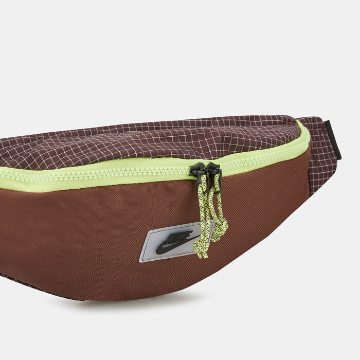 Sportswear Heritage Hip Pack Sportswear Heritage Hip Pack image number 3
