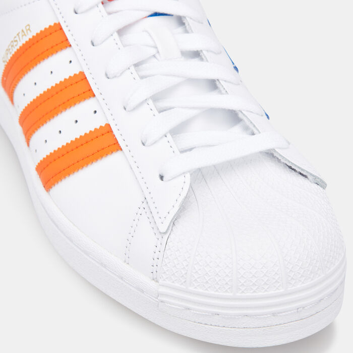 Men's Superstar Shoe image number 4