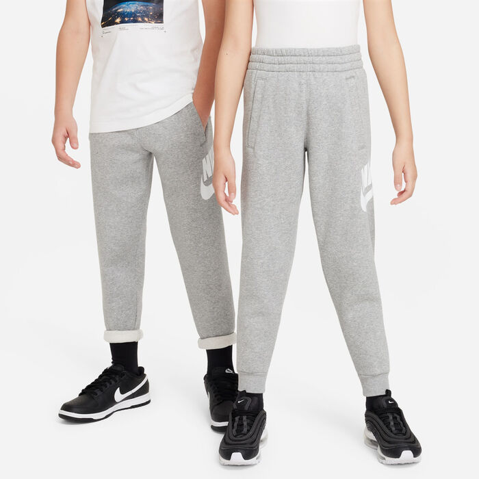 Kids' Sportswear Club Fleece Joggers (Older Kids) Kids' Sportswear Club Fleece Joggers (Older Kids) image number 0