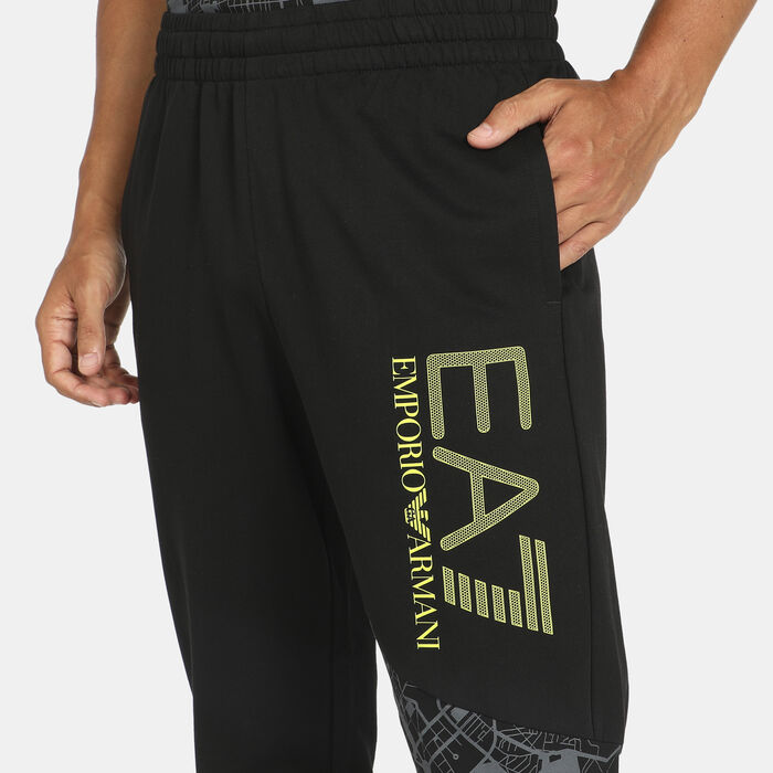 Men's Logo Sweatpants Men's Logo Sweatpants image number 3