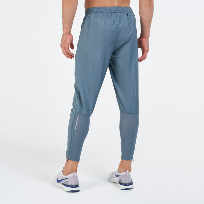 Men's Essential Woven Pants Men's Essential Woven Pants image number 1